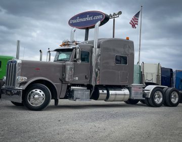 2013 Peterbilt 389 Sleeper 204545