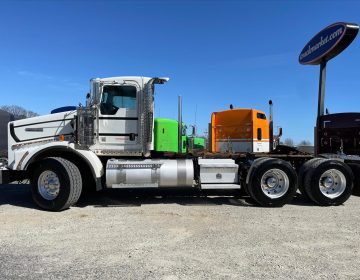 2011 Kenworth T800w Daycab 281671