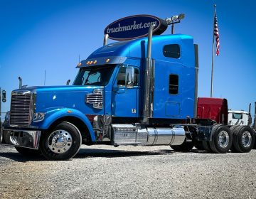 2011 Freightliner Coronado Sleeper Ay9321
