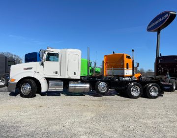 2009 Peterbilt 384 Tri Axle Sleeper 790467sl