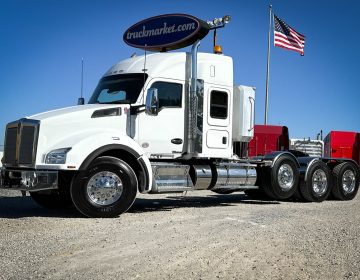 2018 Kenworth T880 Tri Axle Sleeper 197294