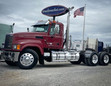 2017 Mack Ch613 Daycab 024803