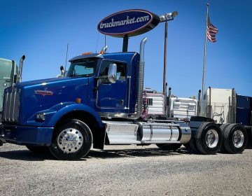 2021 Kenworth T800 Daycab 461383