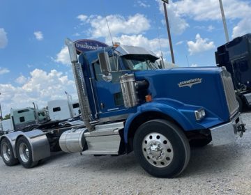 2020 Kenworth T800 Daycab 408700