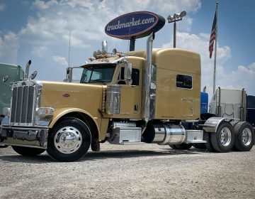 2019 Peterbilt 389 Sleeper 269593