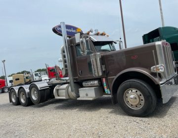 2014 Peterbilt 389 Tri Axle Daycab Glider Kit 281584p