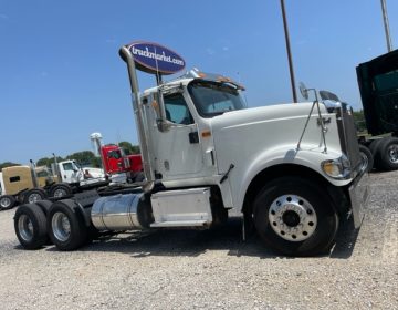 2015 International 9900i Daycab 575587