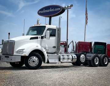 2018 Kenworth T880 Tri Axle Daycab 219530