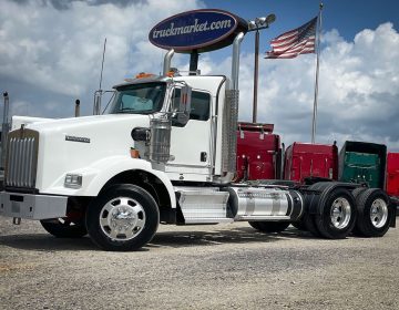 2020 Kenworth T800 Daycab 388059