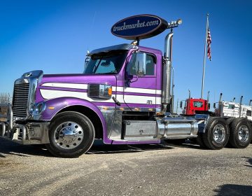 2016 Freightliner Coronado Daycab Glider Kit Hc2553