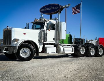 2020 Peterbilt 389 Tri Axle Daycab 662450