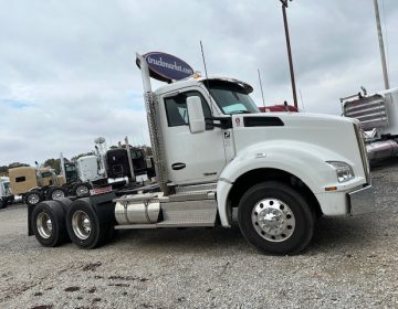 2021 Kenworth T880 Daycab 454000