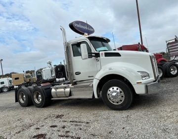 2021 Kenworth T880 Daycab 453999