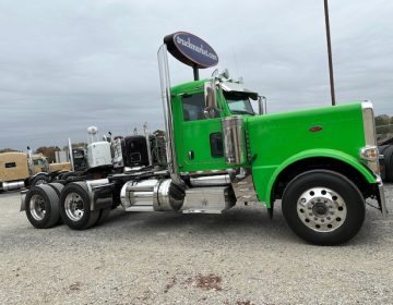 2015 Peterbilt 389 Daycab Glider Kit 320572