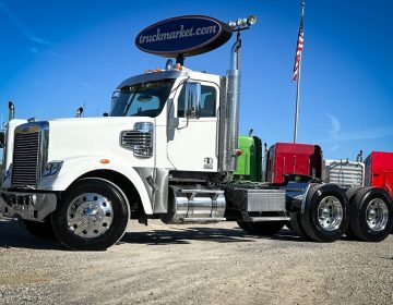 2017 Freightliner Coronado Daycab Glider Kit Jf0449