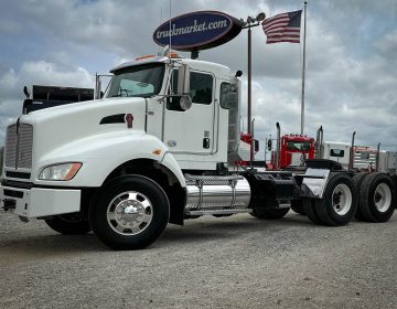 2015 Kenworth T400 Daycab 467789