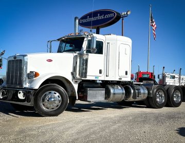 2009 Peterbilt 367 Sleeper 788921