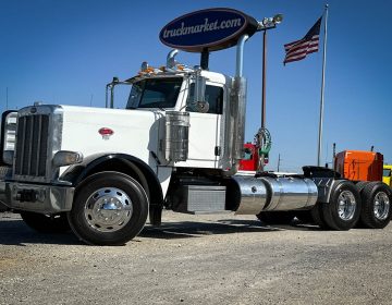 2012 Peterbilt 388 Daycab 161821
