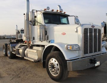 2019 Peterbilt 389 Daycab 274476