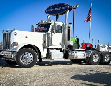 2019 Peterbilt 389 Daycab 601853