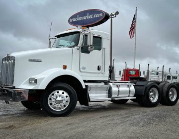 2013 Kenworth T800 Daycab 339077