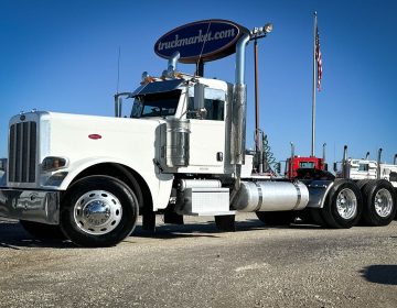 2016 Peterbilt 389 Daycab 342360