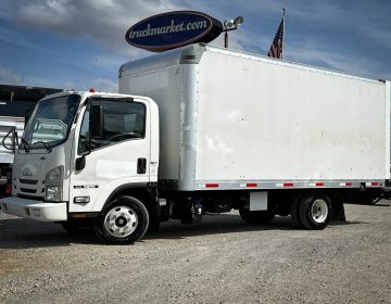 2016 Isuzu Box Truck F00406