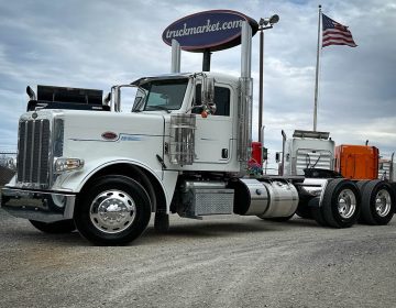 2021 Peterbilt 389 Daycab 754847