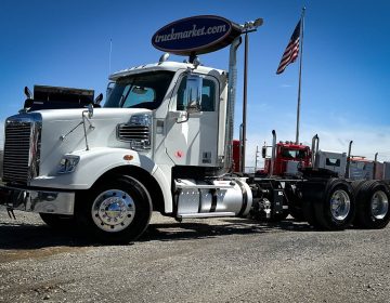 2018 Freightliner Coronado Daycab Jv1323