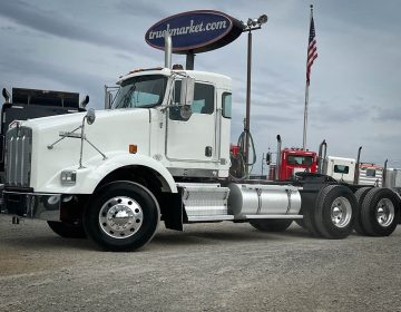 2016 Kenworth T800 Daycab 119053