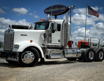 2018 Kenworth W900l Daycab 206694