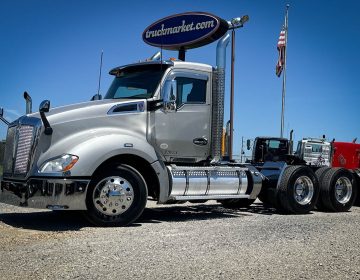 2019 Kenworth T680 Daycab 241972