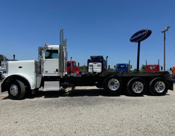 2019 Peterbilt 389 Tri Axle Cab Chassis 266078cc