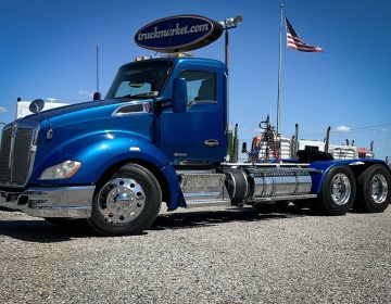 2014 Kenworth T680 Daycab 405252