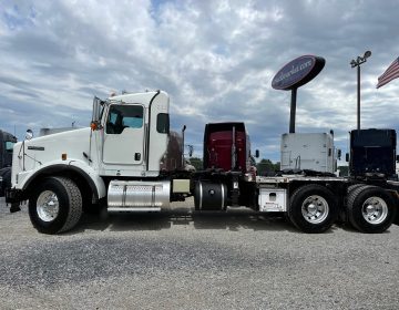 2018 KENWORTH T800 DAYCAB 210907DC